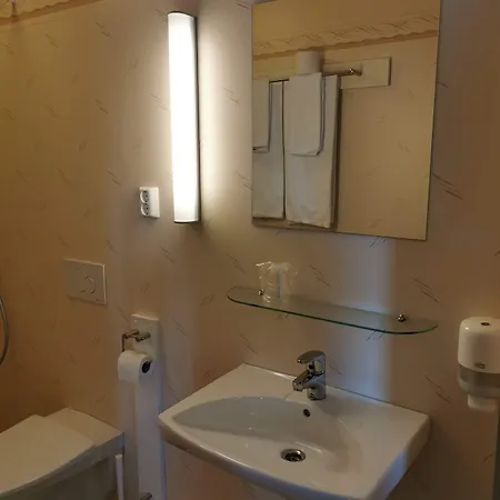 Hotel Bjugn 3*